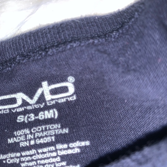 FIU onesie - unisex - Picture 3 of 5